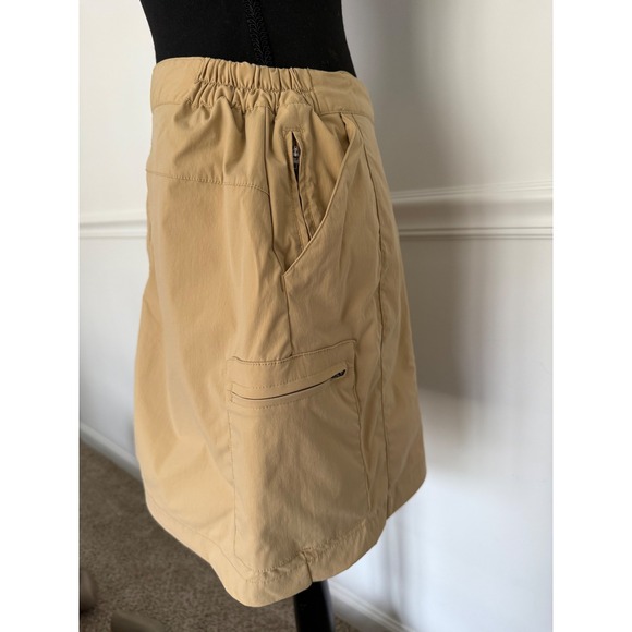 LLBean Women Tan Cargo Skort Skirt Shorts Size M Reg Elastic Waist Zip Pockets - Picture 4 of 8